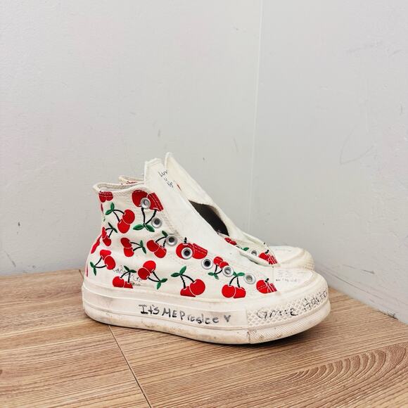 Converse High Tip White Cherry Print Sneakers Women’s Size 6 - Picture 5 of 11